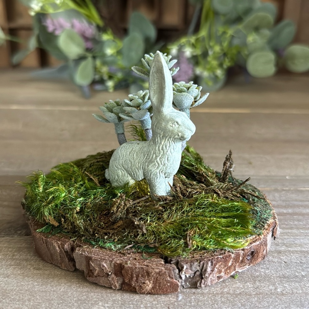 🐇 Easter/Spring Decor - Picture 2 of 9